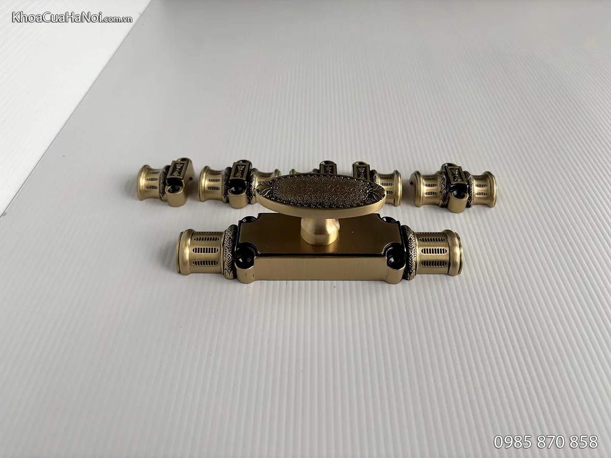 Clemon cho cửa chính bằng đồng Cabeza VN01DSF