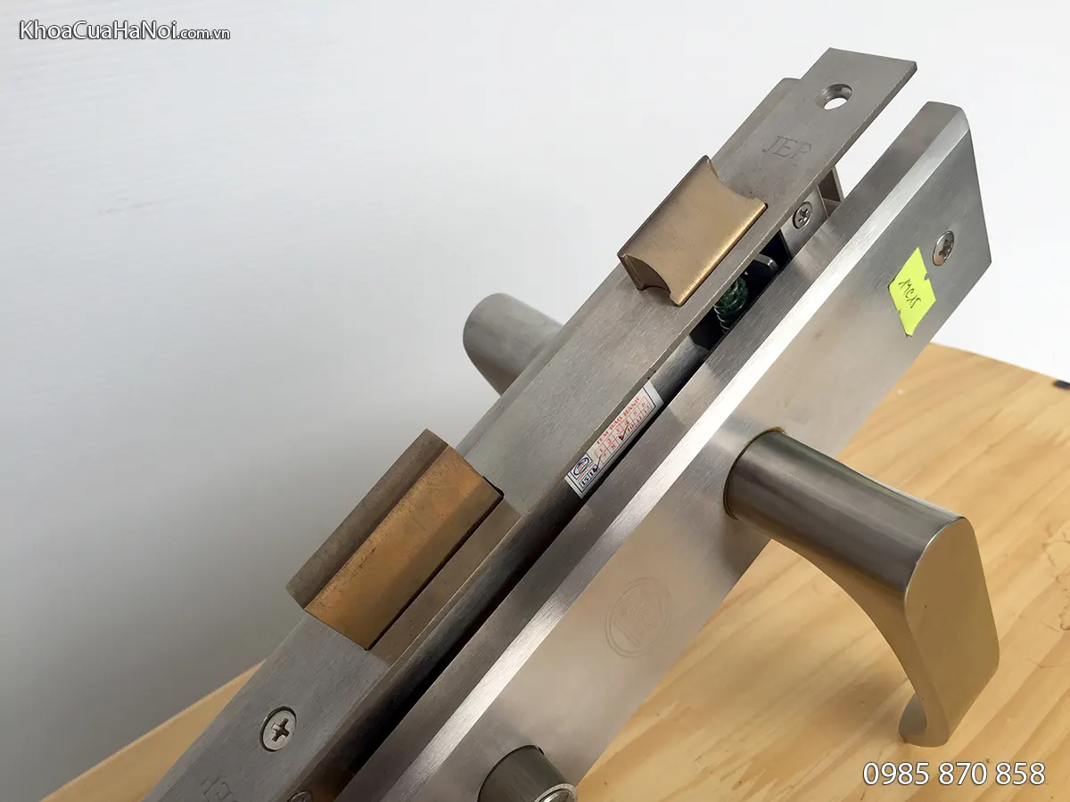 Khóa cửa gỗ tay gạt inox JEP MC15