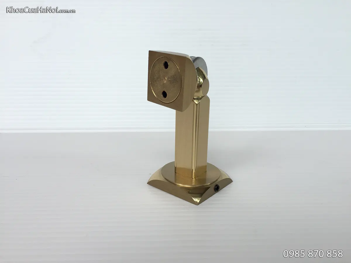 Hít cửa bằng đồng có gắn nam châm