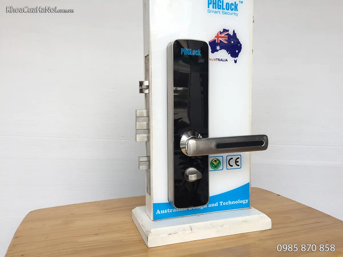 Khóa mật mã thẻ từ cho căn hộ KR7153