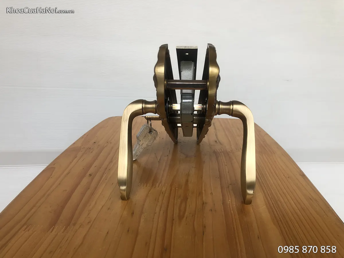 Khóa cửa gỗ bốn cánh Safari SFA8522-XL-SF