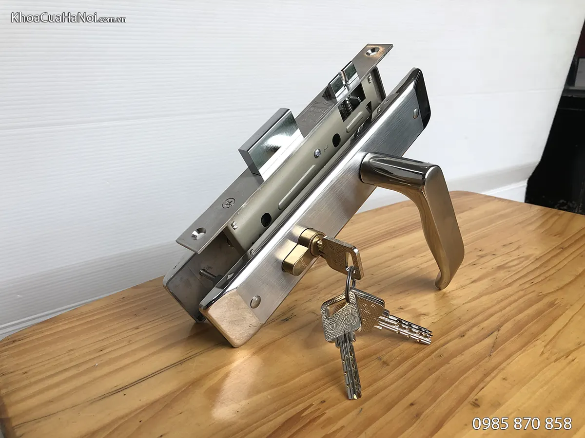 Khóa cửa thông phòng Việt Tiệp 04723