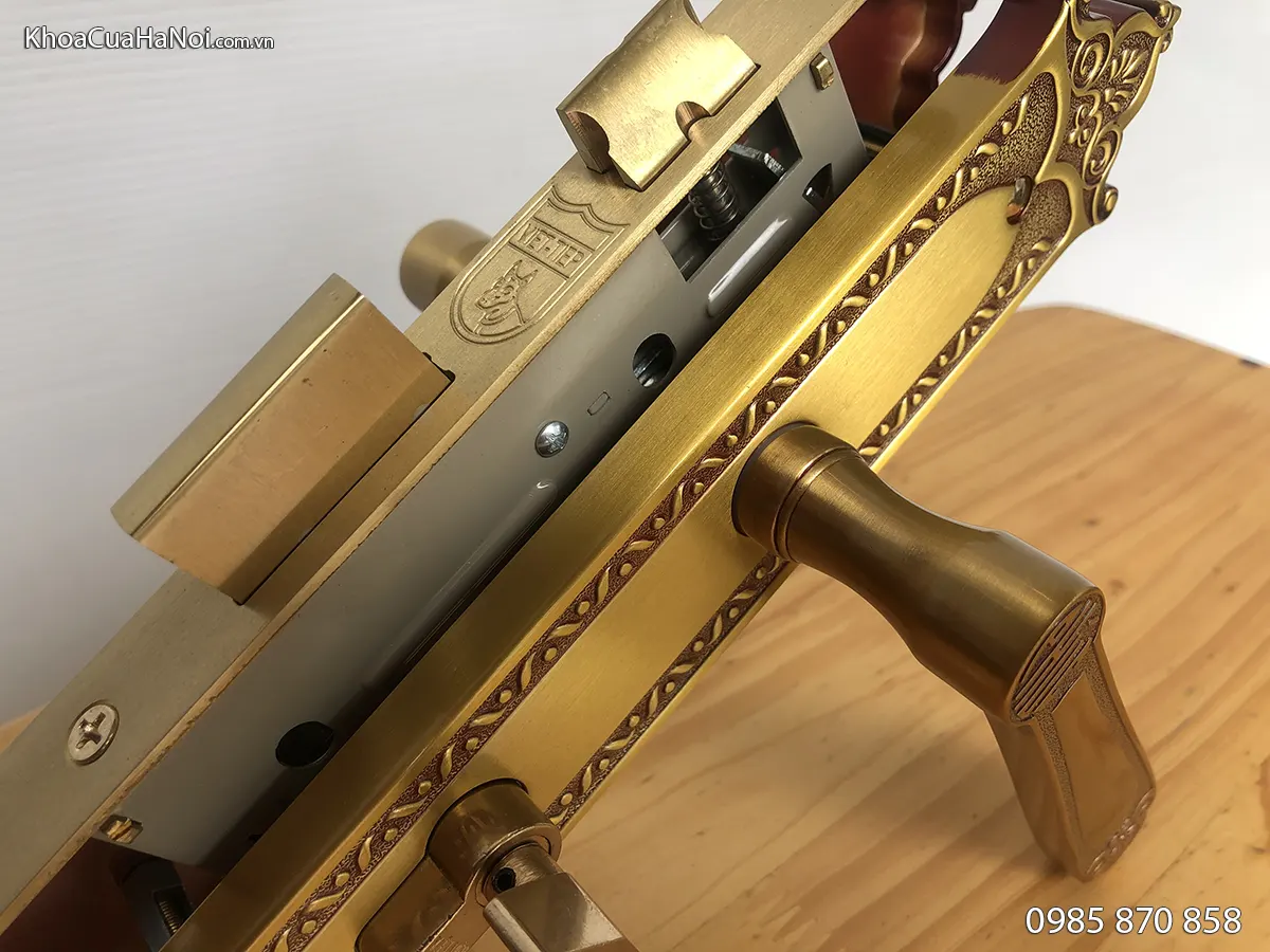 Khóa đồng cổ điển thông phòng Việt Tiệp 04317